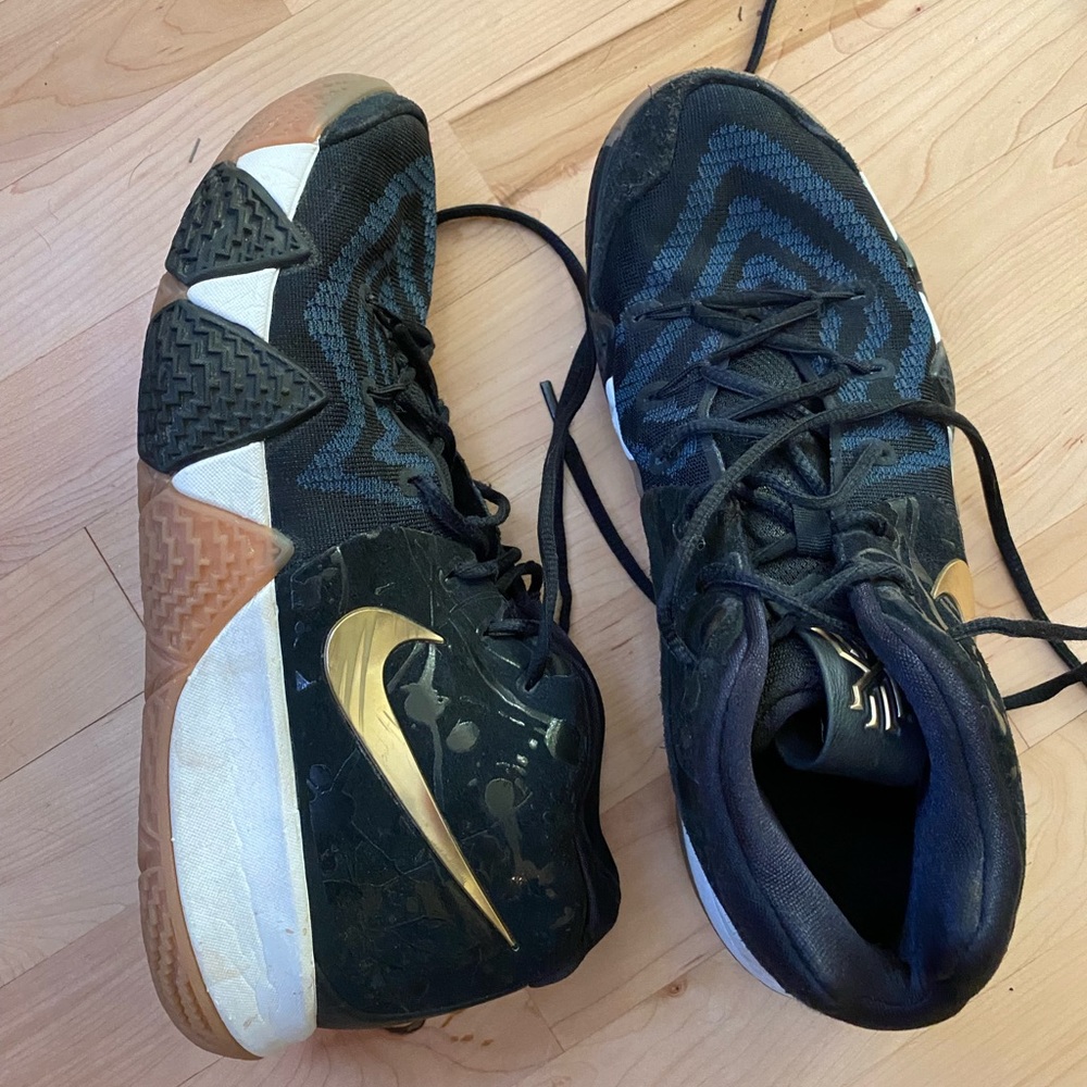 Nike basketball shoes navy gold sports athletic